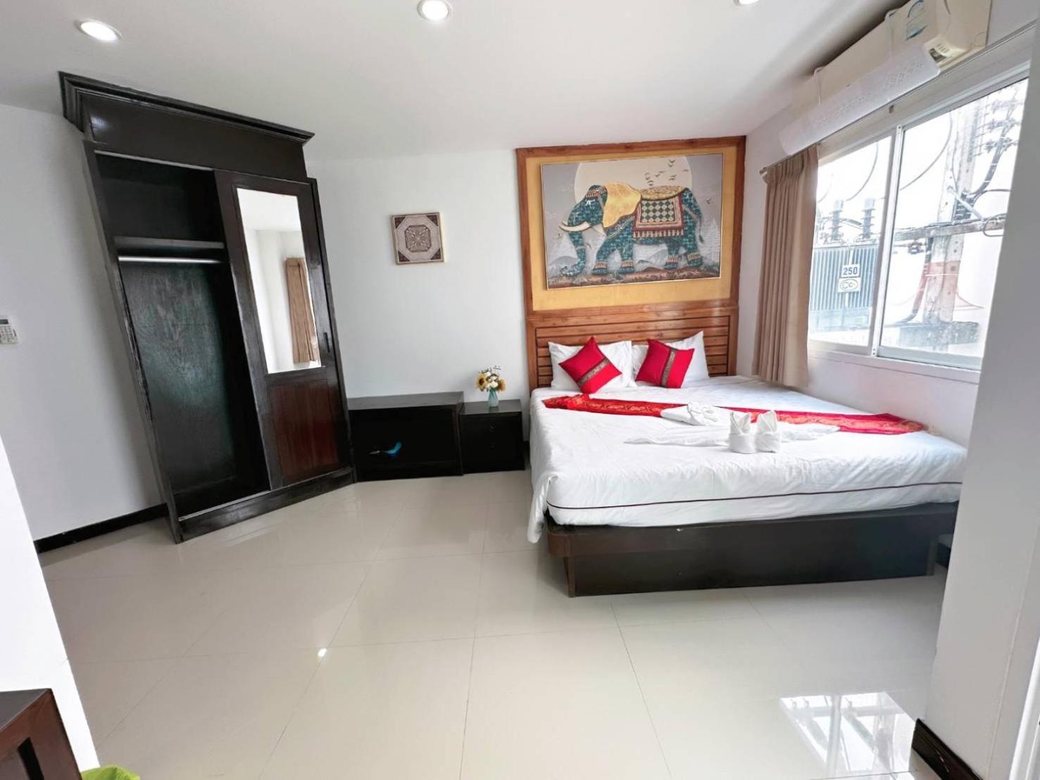 Abby'S House Hotel Patong Exterior foto