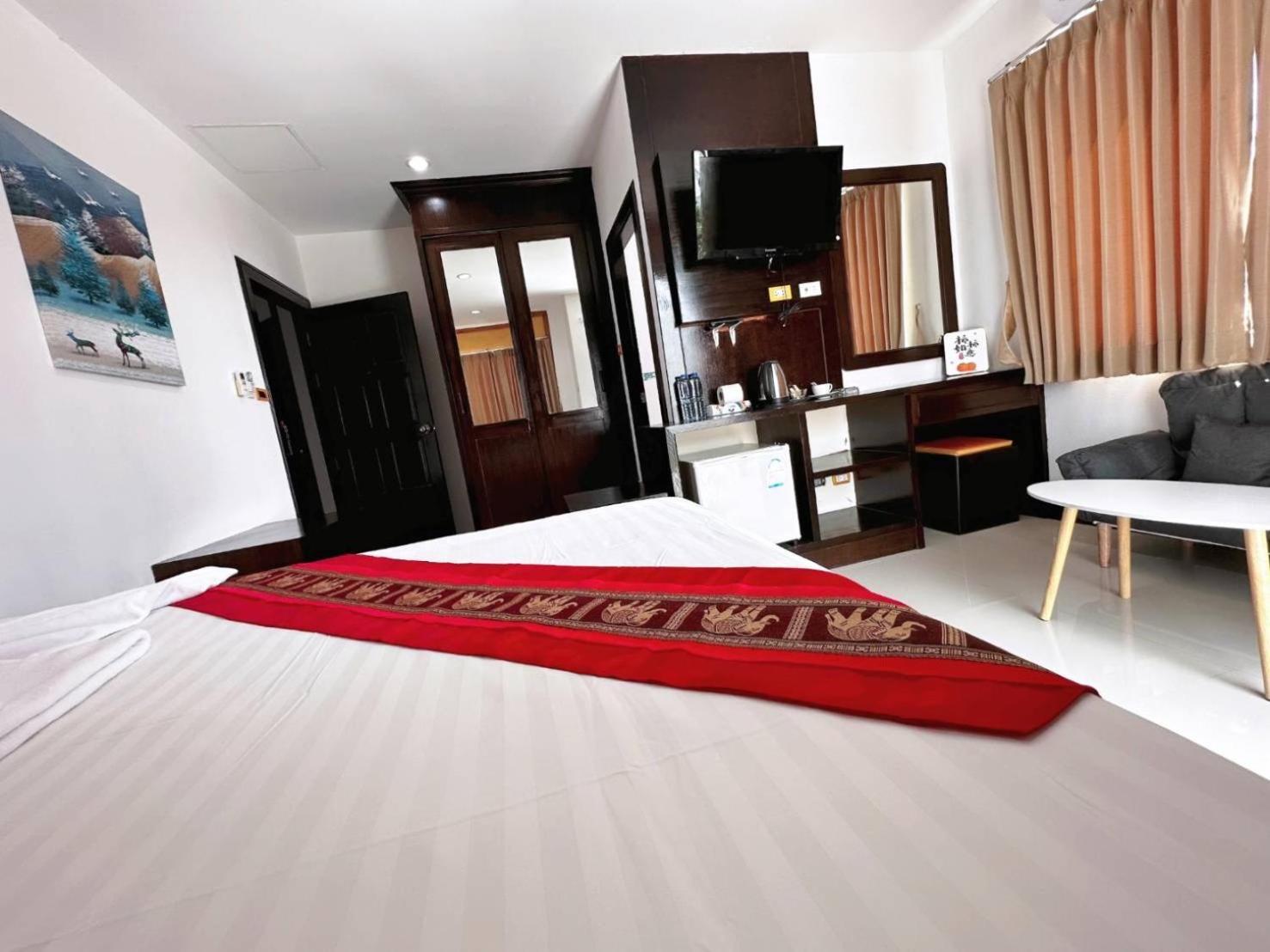 Abby'S House Hotel Patong Exterior foto