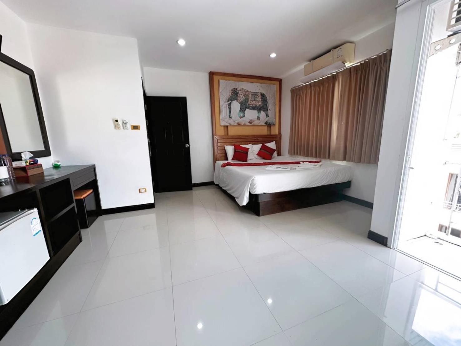 Abby'S House Hotel Patong Exterior foto