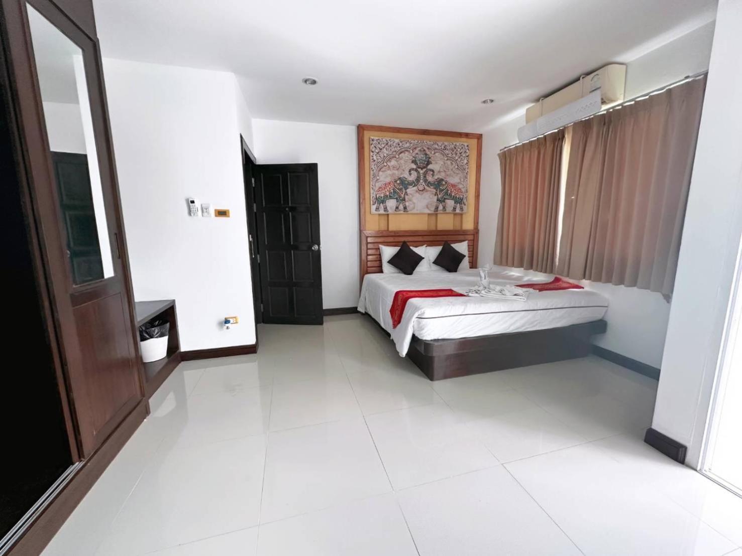 Abby'S House Hotel Patong Exterior foto